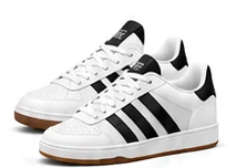 Tênis Adidas casual branco